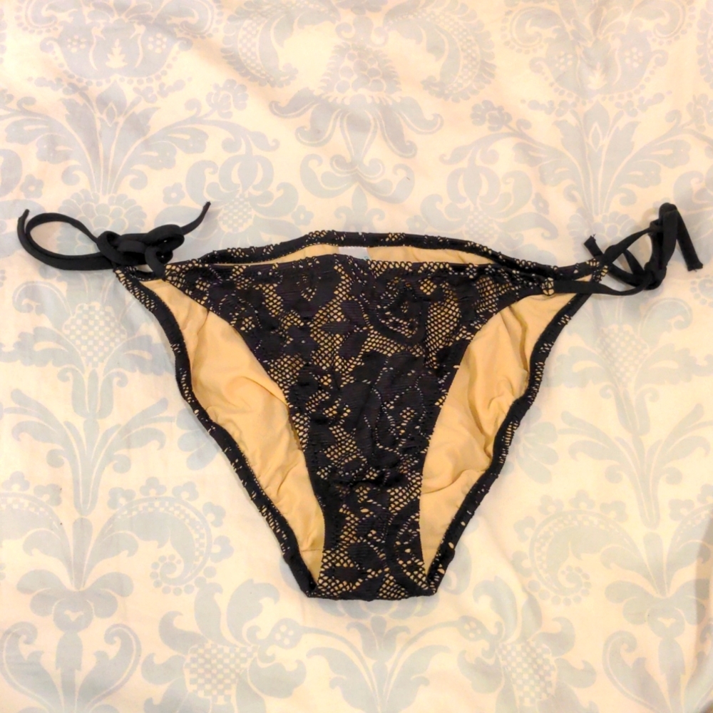 Asos lace overlay/beige fair nude tie bikini bottom